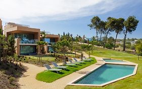 Palmares Signature Apartments